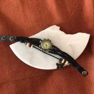 Black leather vintage watch